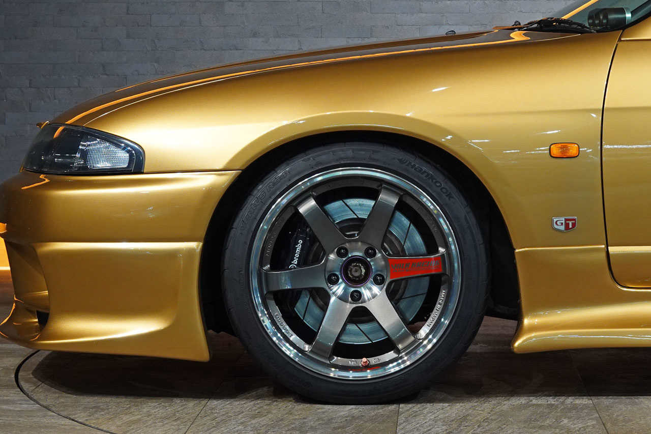 1995 Nissan SKYLINE GT-R BCNR33 R33 Skyline GT-R V Spec, Topsecret Style Aero, Rays TE37SL 18 Inch Forged Alloy Wheels