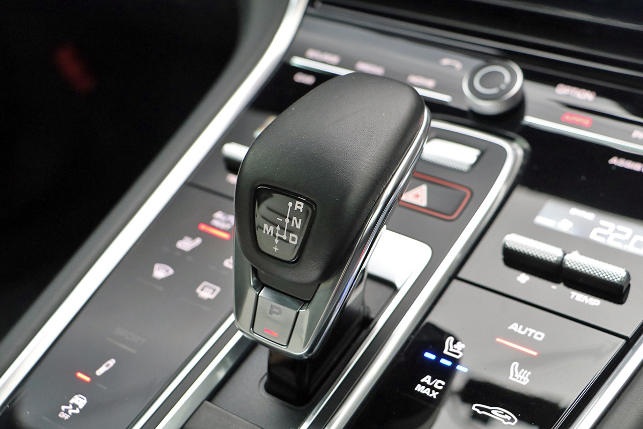 2020 Porsche PANAMERA 