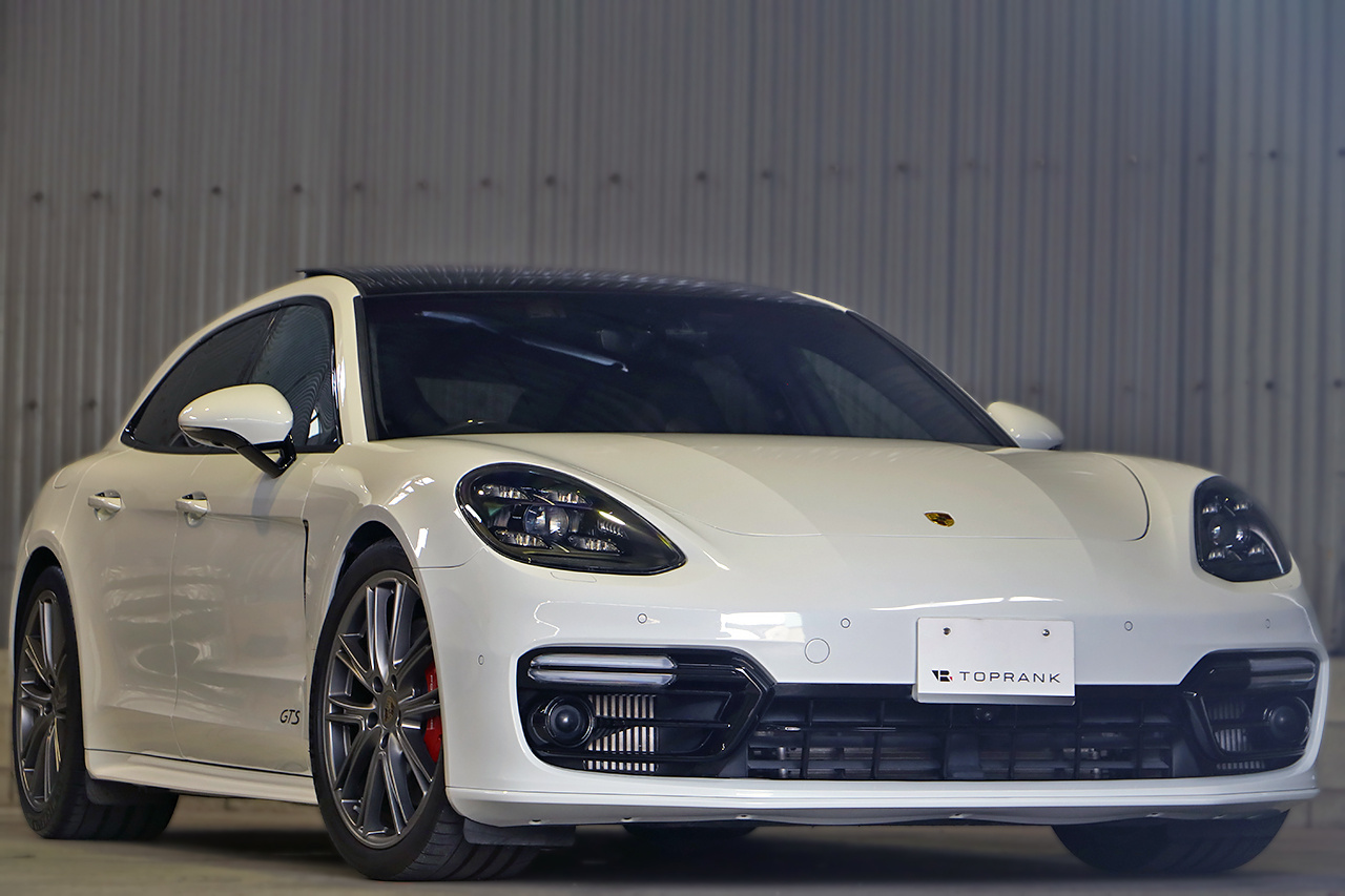 2020 Porsche PANAMERA 