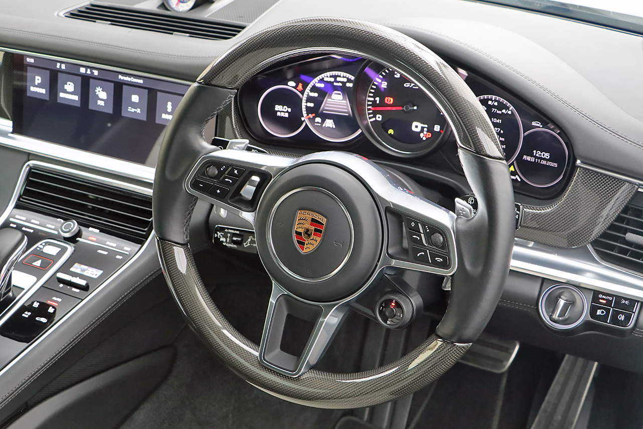 2020 Porsche PANAMERA 