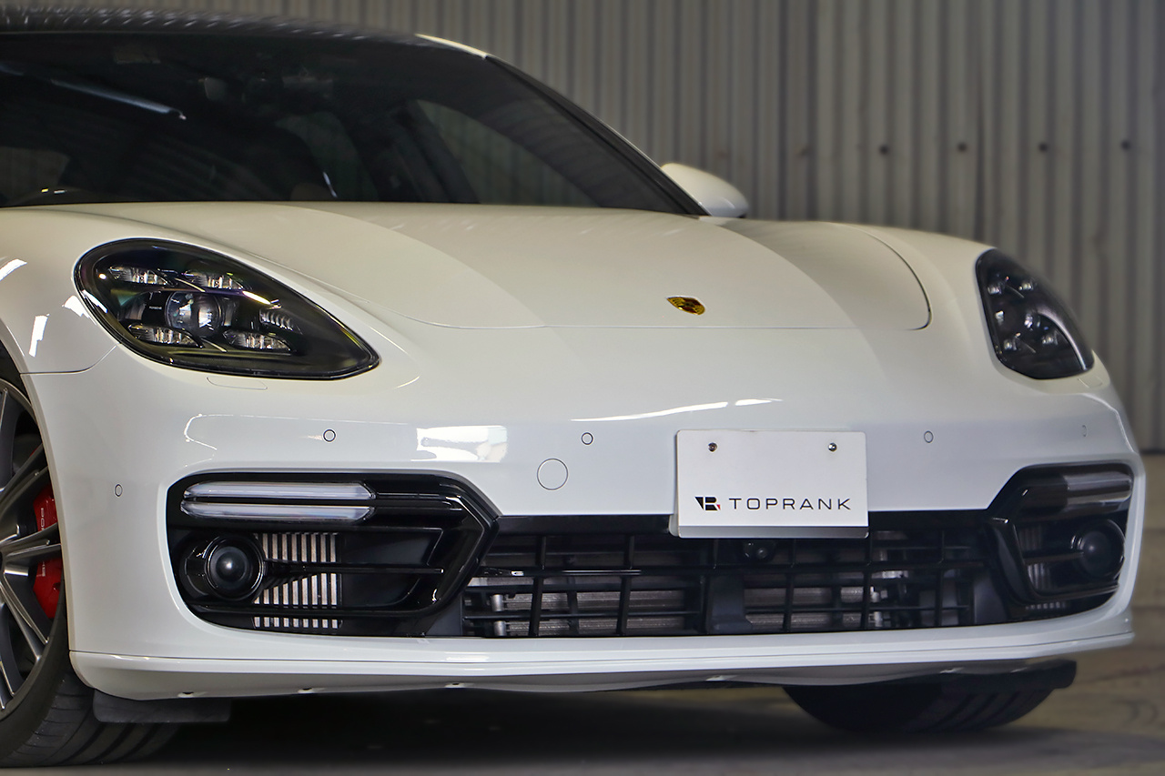 2020 Porsche PANAMERA 