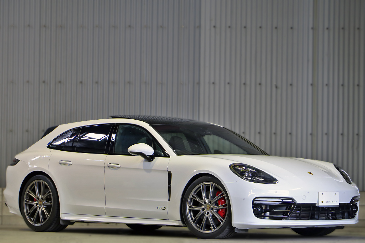 2020 Porsche PANAMERA 