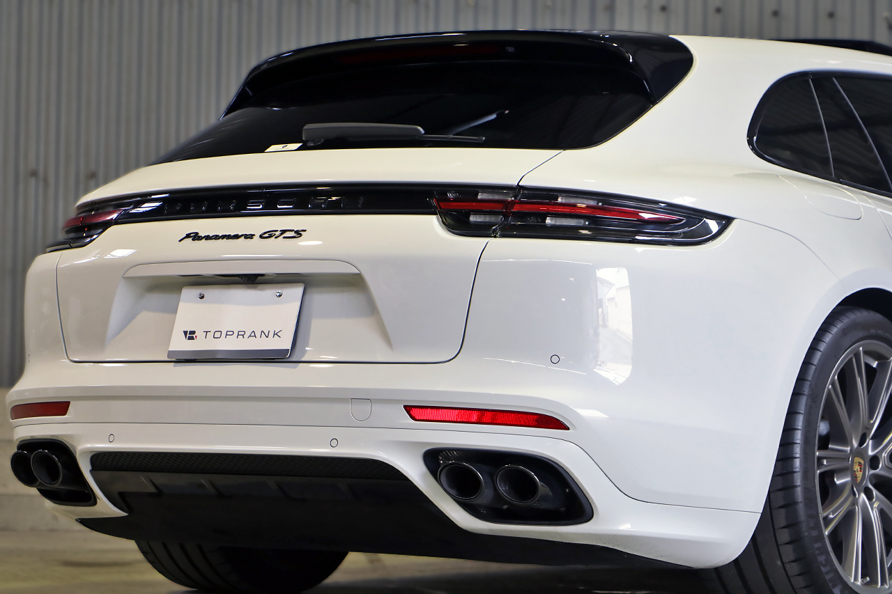 2020 Porsche PANAMERA 