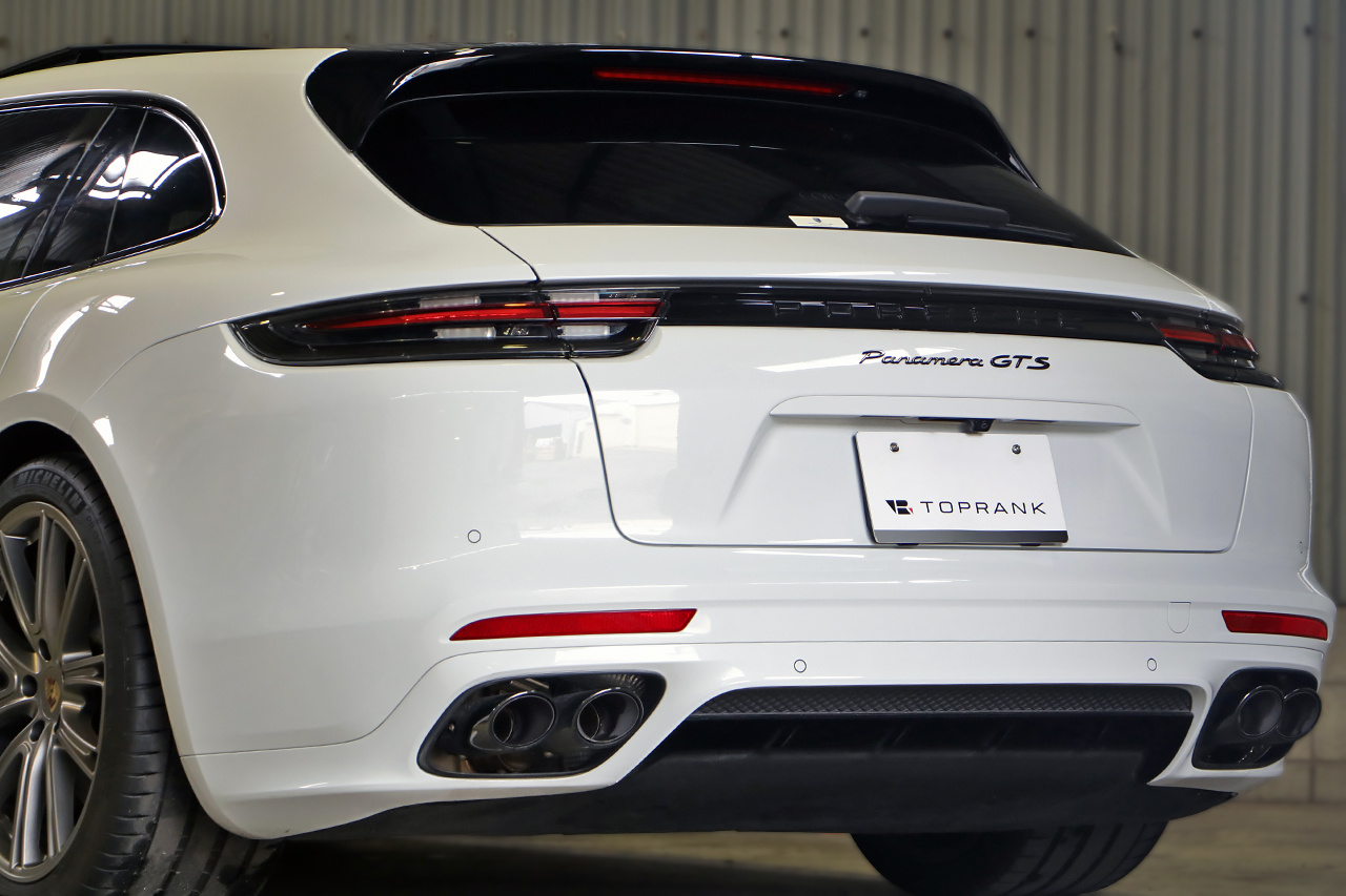 2020 Porsche PANAMERA 