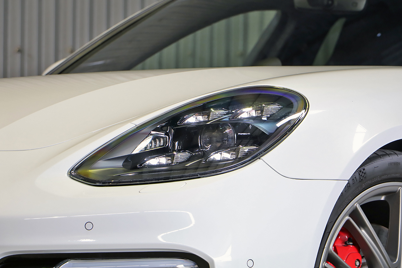 2020 Porsche PANAMERA 