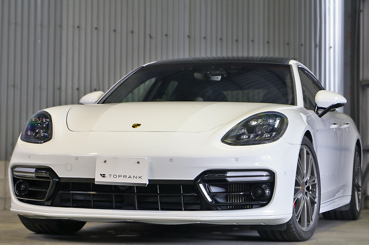 2020 Porsche PANAMERA 