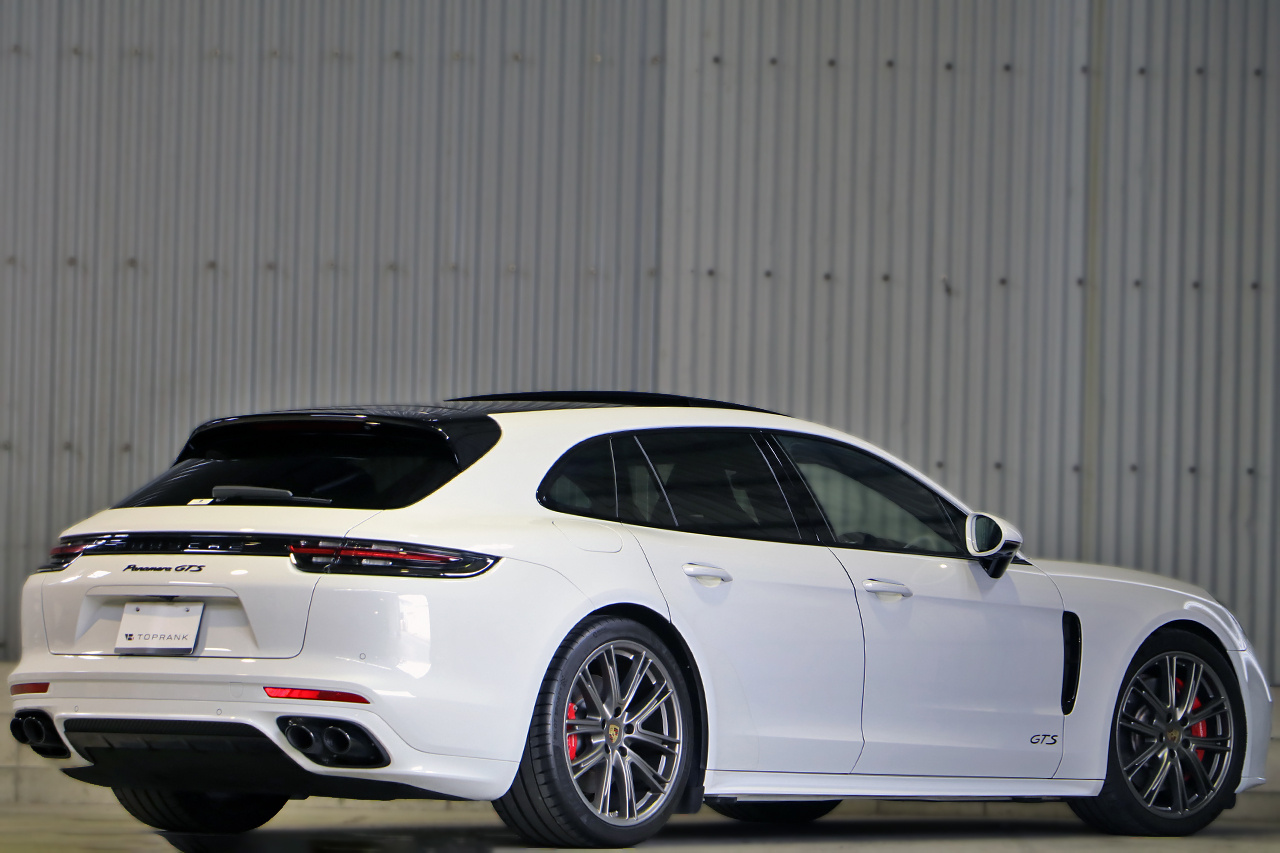 2020 Porsche PANAMERA 