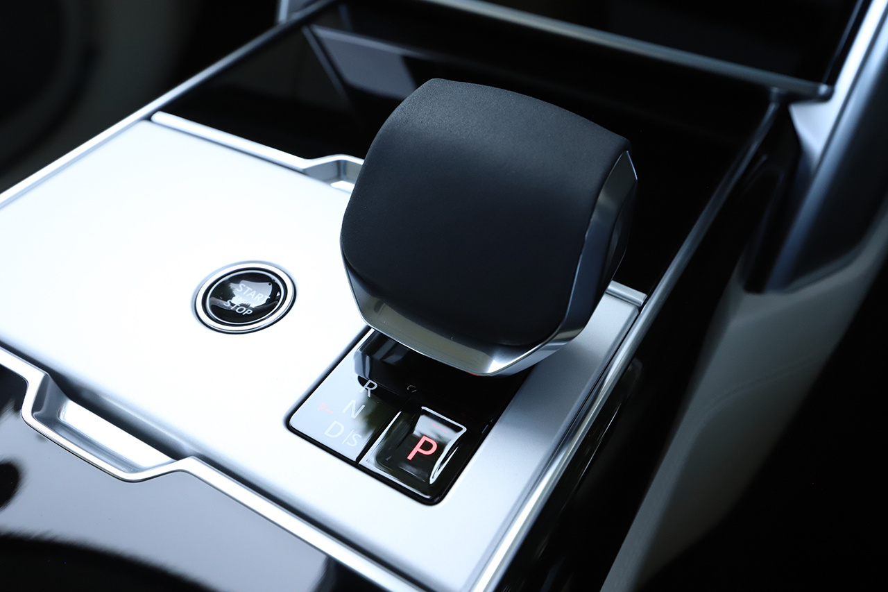 2025 Land Rover RANGE ROVER null