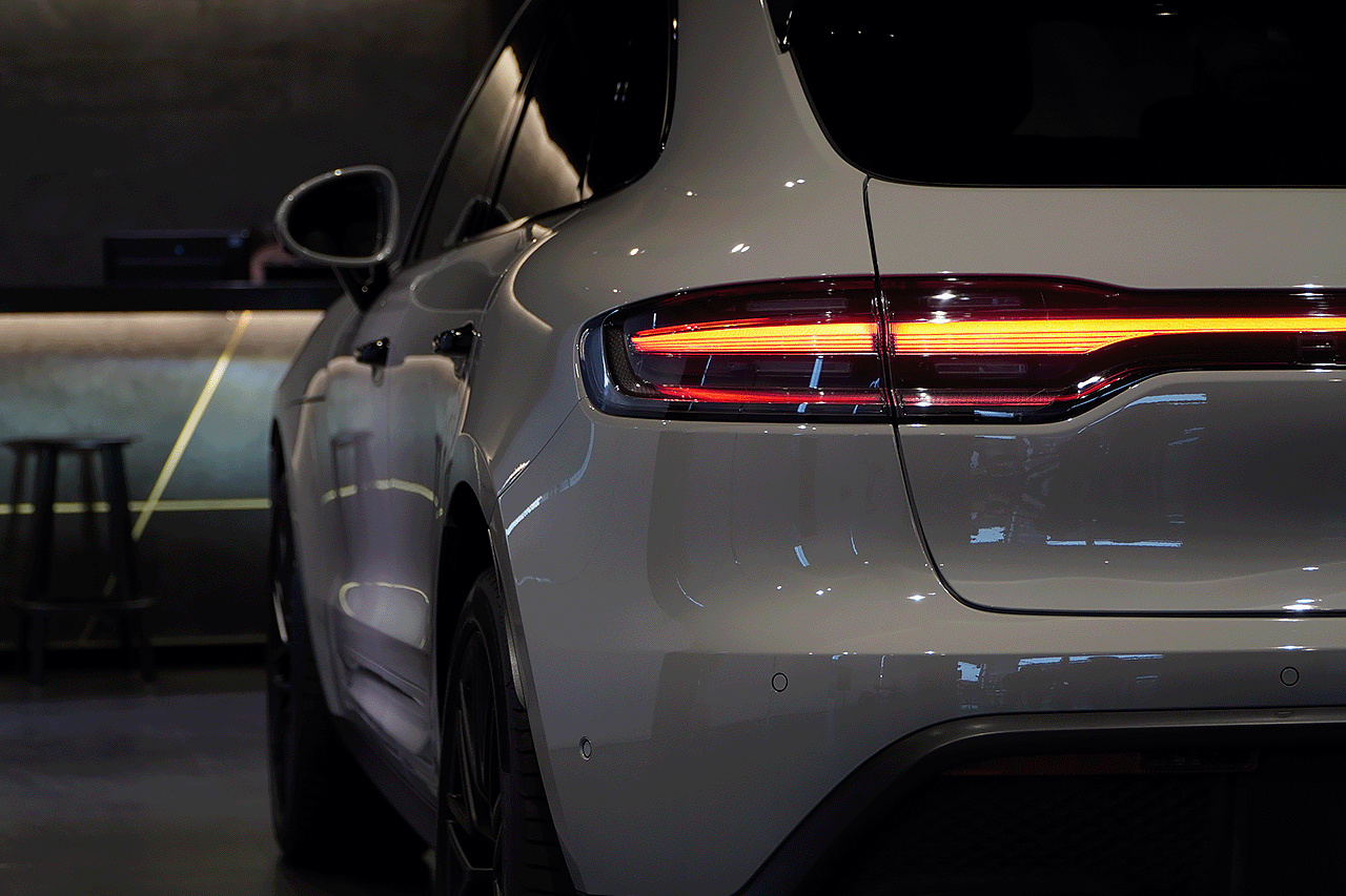 2024 Porsche MACAN null