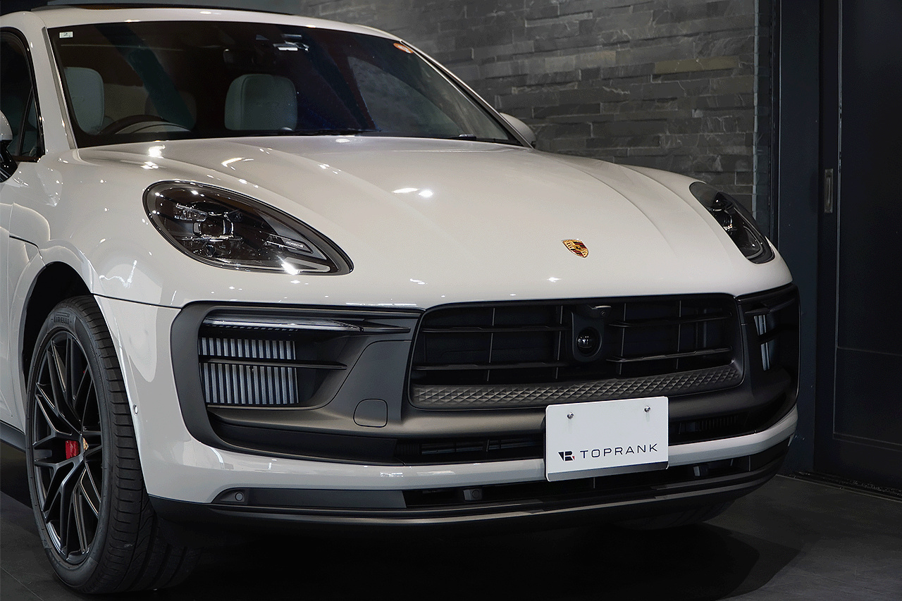 2024 Porsche MACAN null