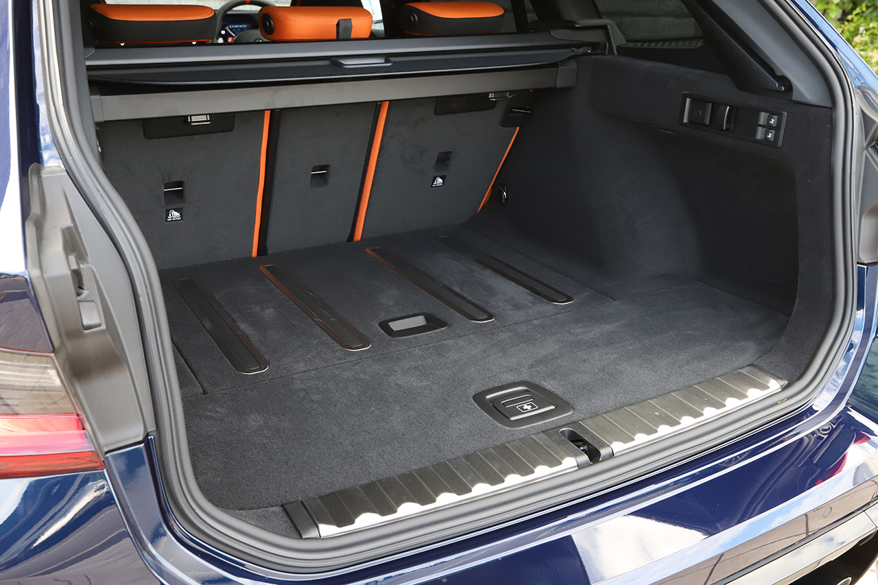 2025 BMW M3 null