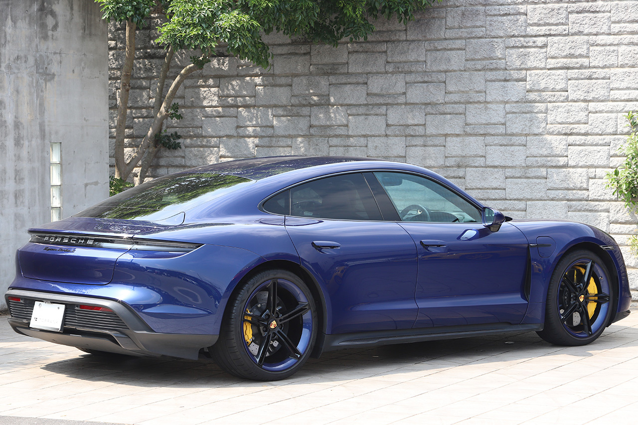 2021 Porsche Taycan 