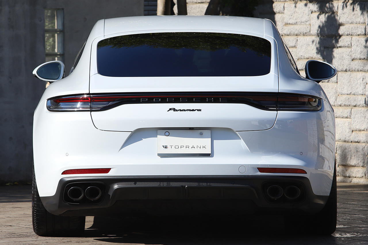 2021 Porsche PANAMERA 