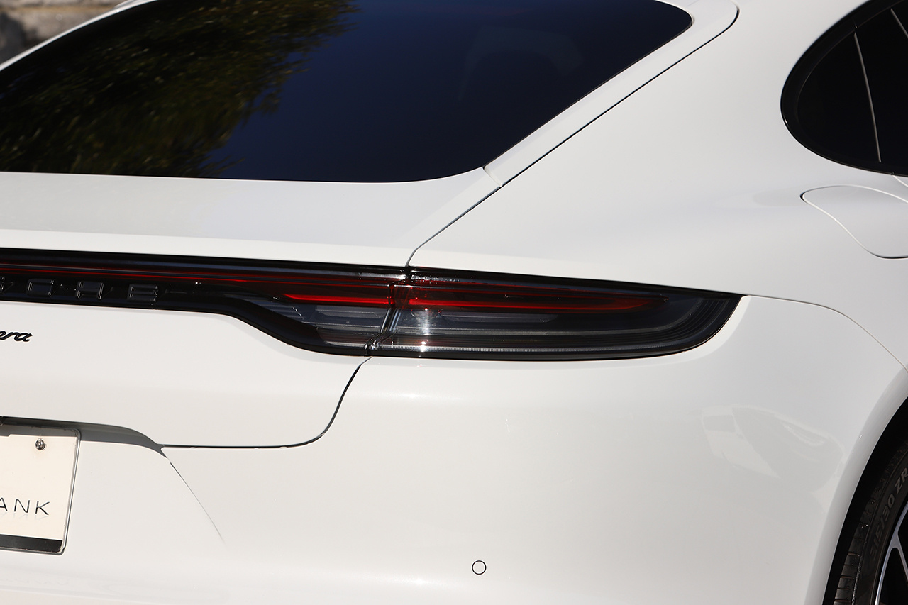 2021 Porsche PANAMERA 