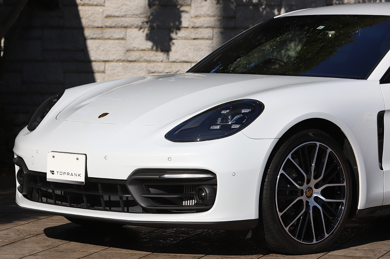 2021 Porsche PANAMERA 