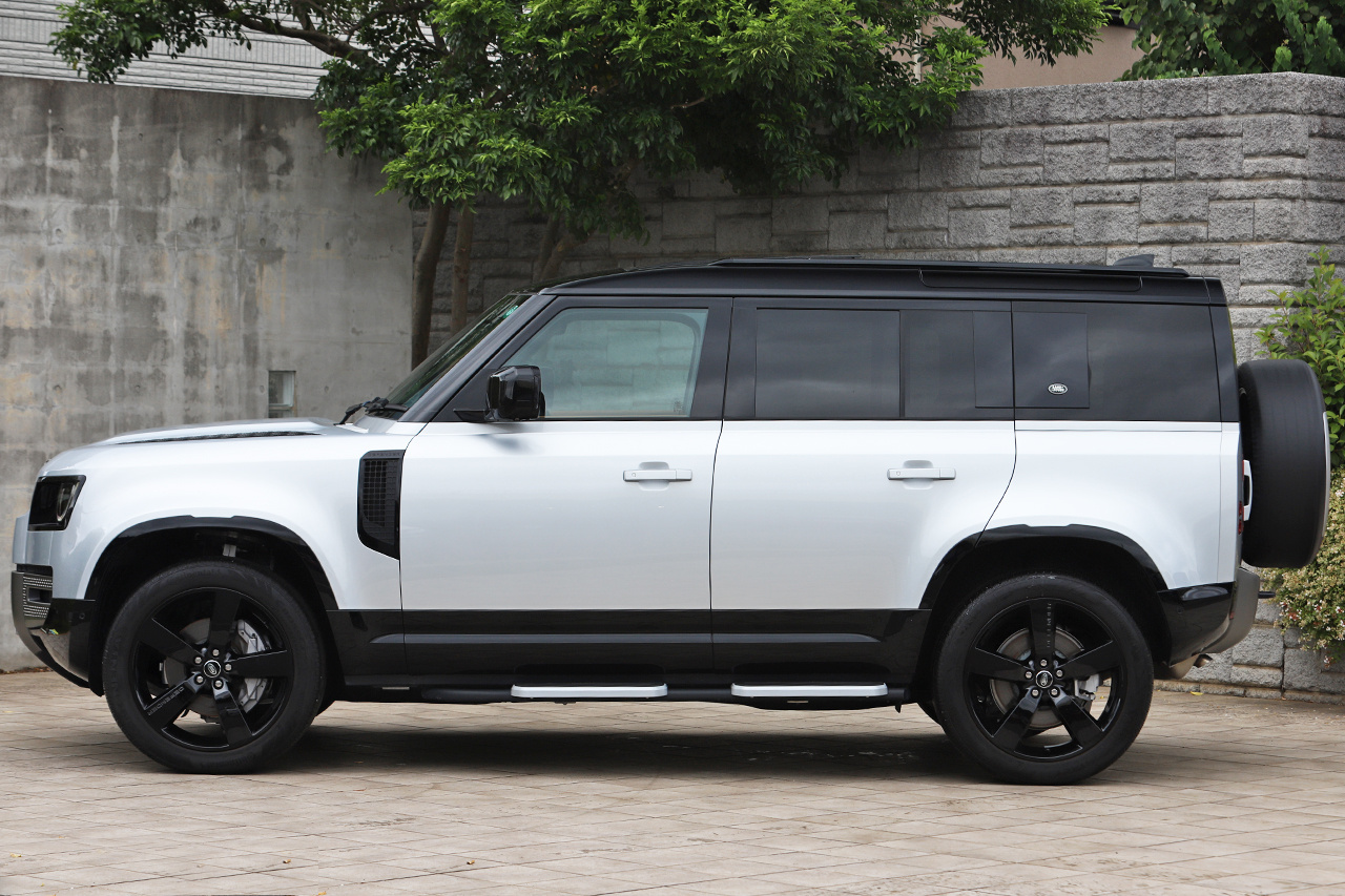 2024 Land Rover DEFENDER 