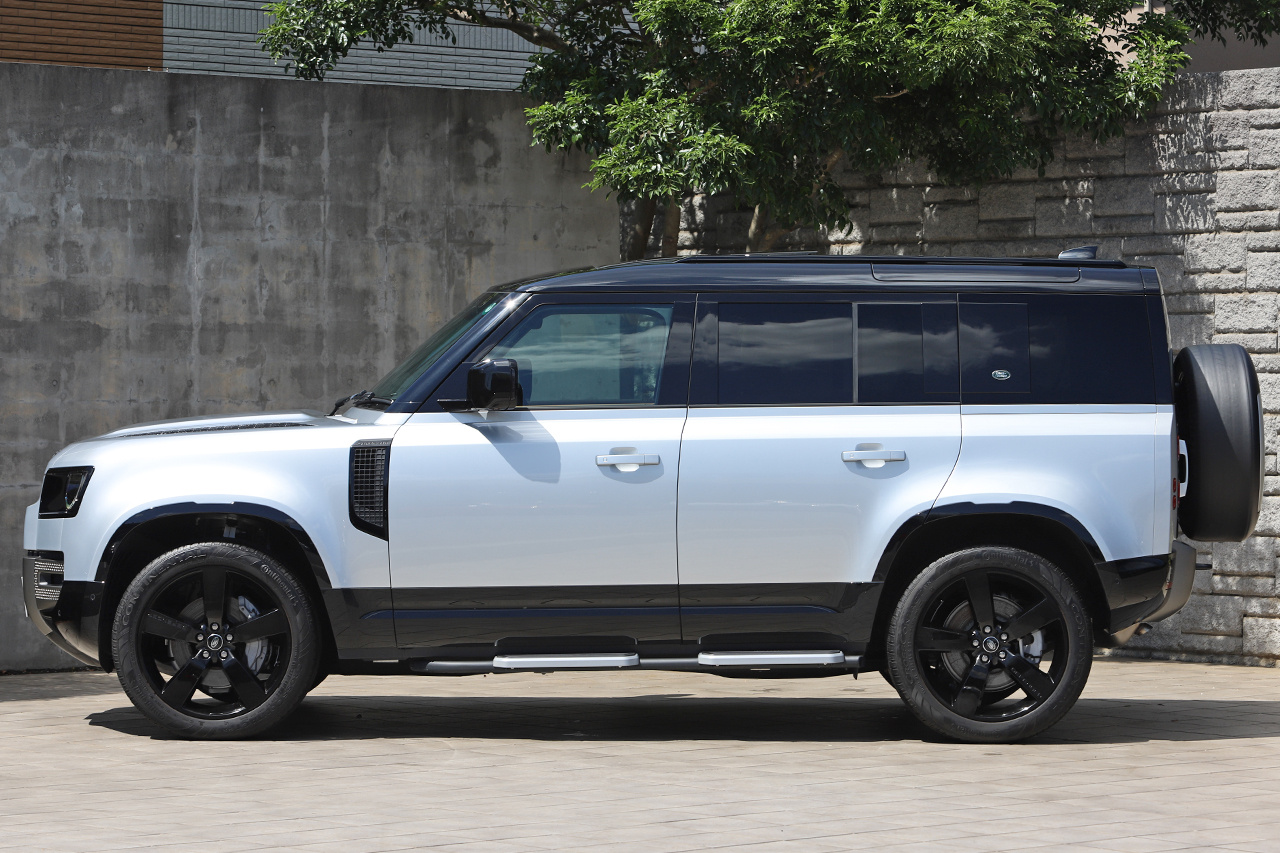 2024 Land Rover DEFENDER 