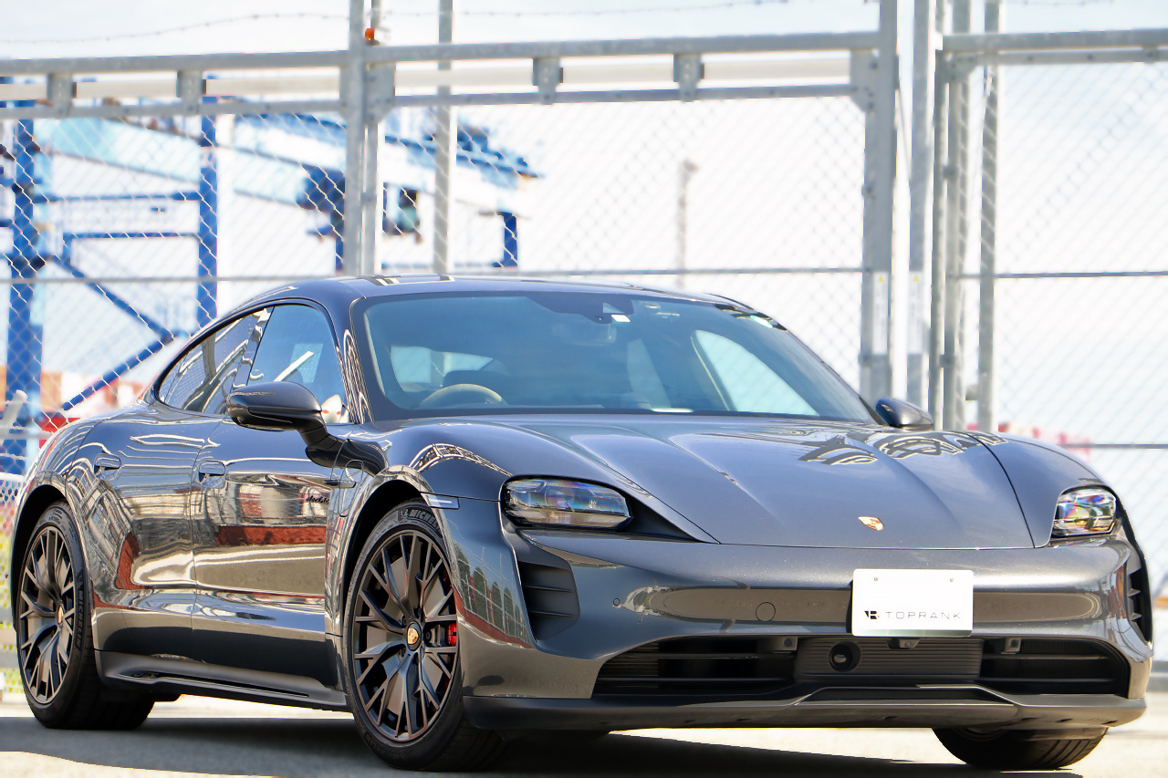 2022 Porsche Taycan 