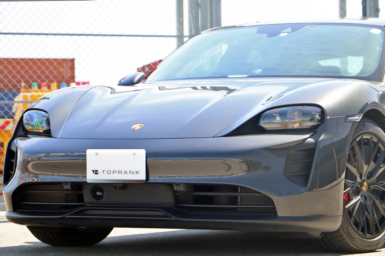 2022 Porsche Taycan 