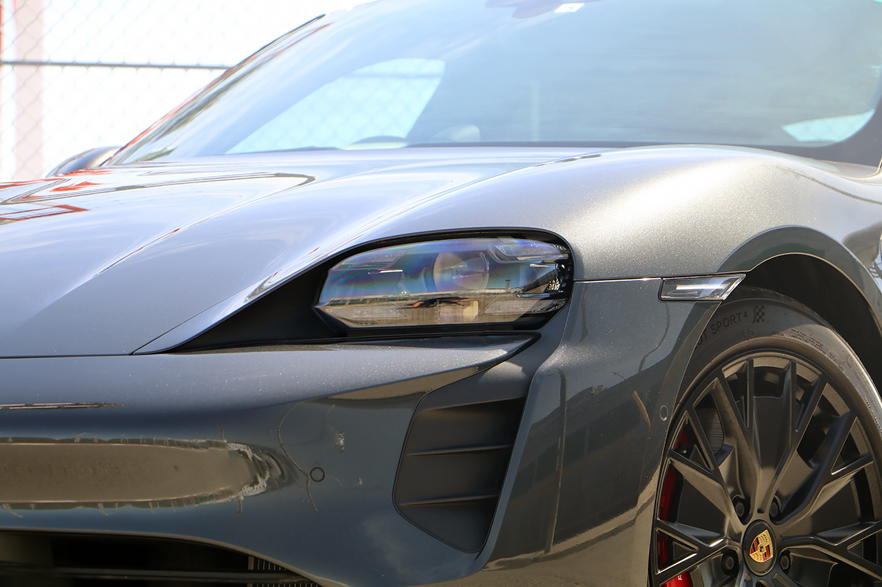 2022 Porsche Taycan 