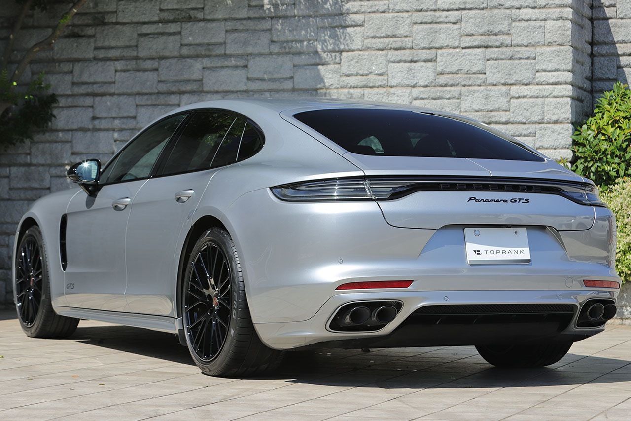 2021 Porsche PANAMERA null