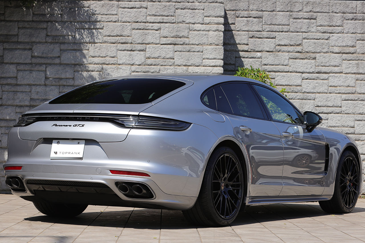2021 Porsche PANAMERA null