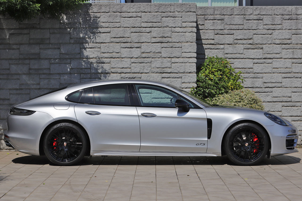 2021 Porsche PANAMERA null