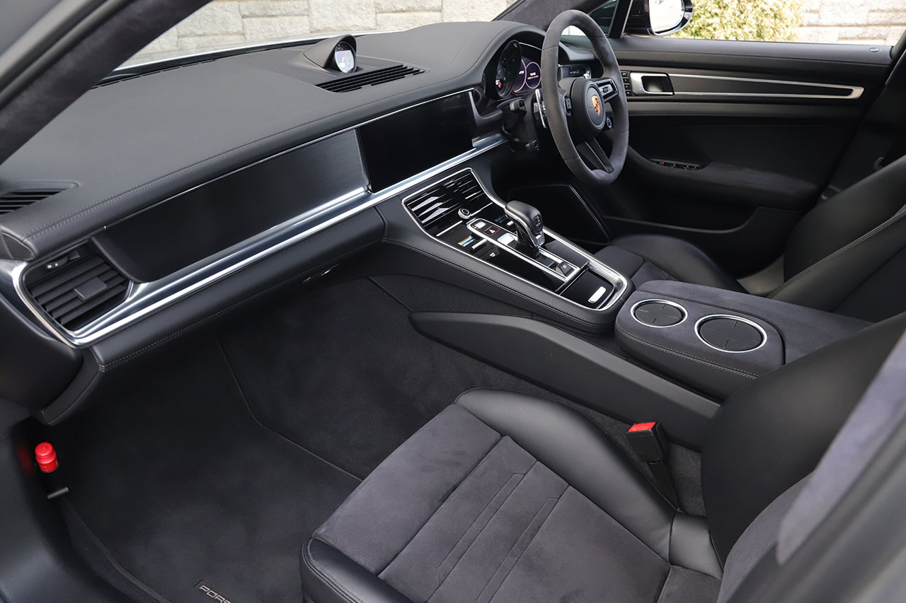 2021 Porsche PANAMERA null