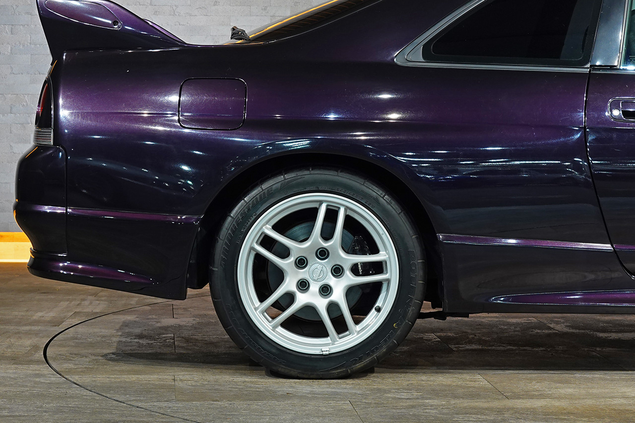 1995 Nissan SKYLINE GT-R BCNR33 R33 Skyline GT-R V-SPEC, Factory Midnight Purple LP2, Verified Low Mileage, Fujitsubo Muffler