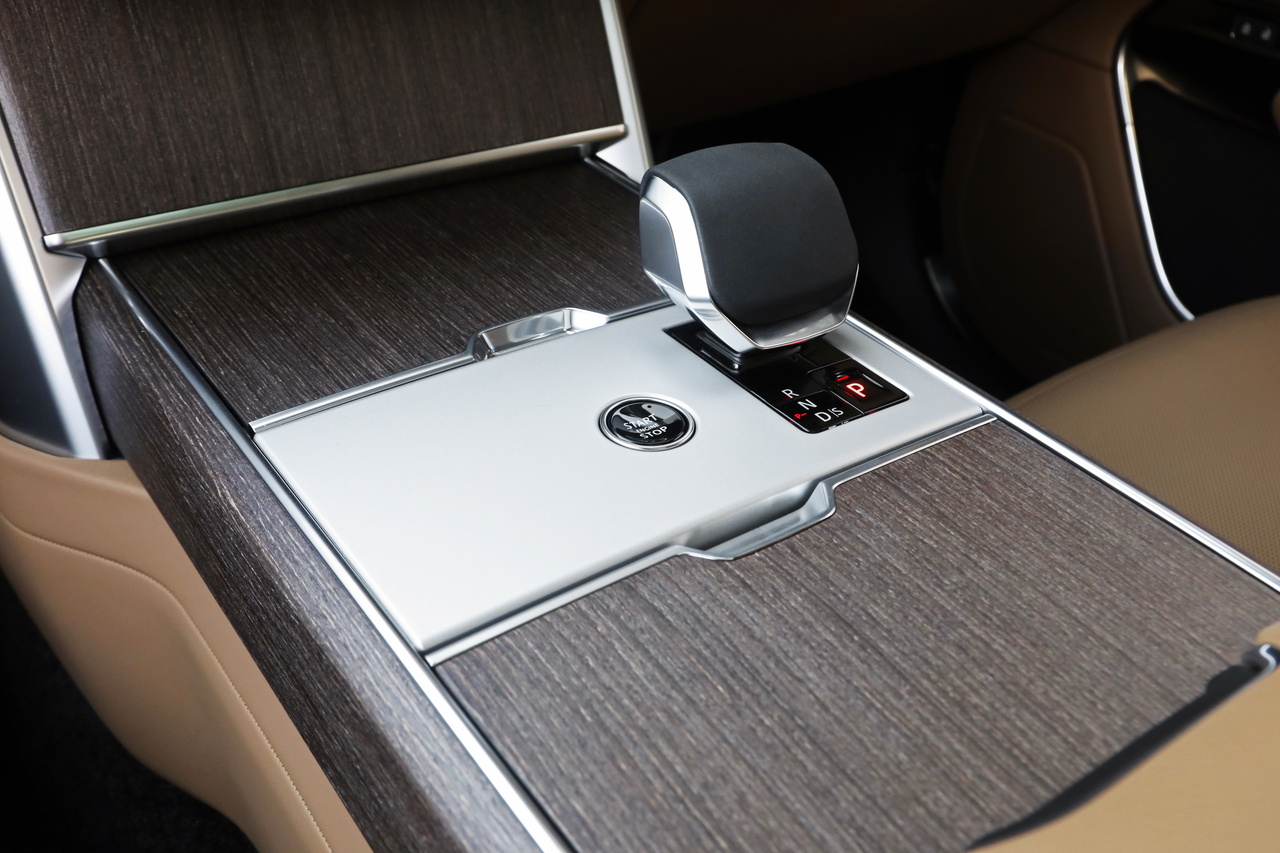 2025 Land Rover RANGE ROVER null