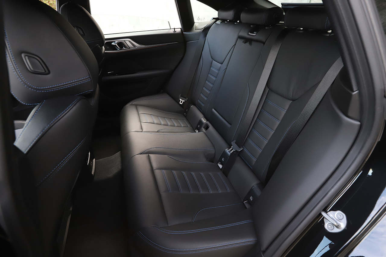 2023 BMW 4 SERIES null