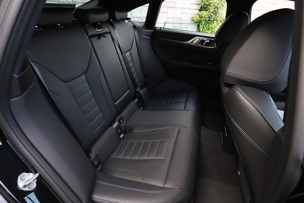 2023 BMW 4 SERIES null