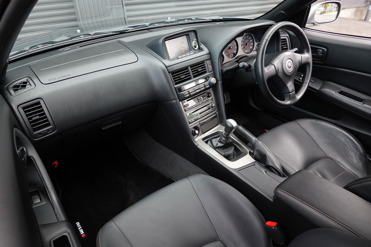 2002 Nissan SKYLINE GT-R BNR34 R34 Skyline GT-R M-SPEC, ONE OWNER, Exclusive Leather Seats,