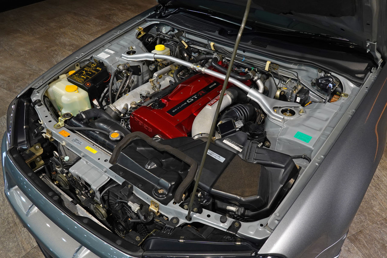 2002 Nissan SKYLINE GT-R BNR34 R34 Skyline GT-R M-SPEC, ONE OWNER, Exclusive Leather Seats,