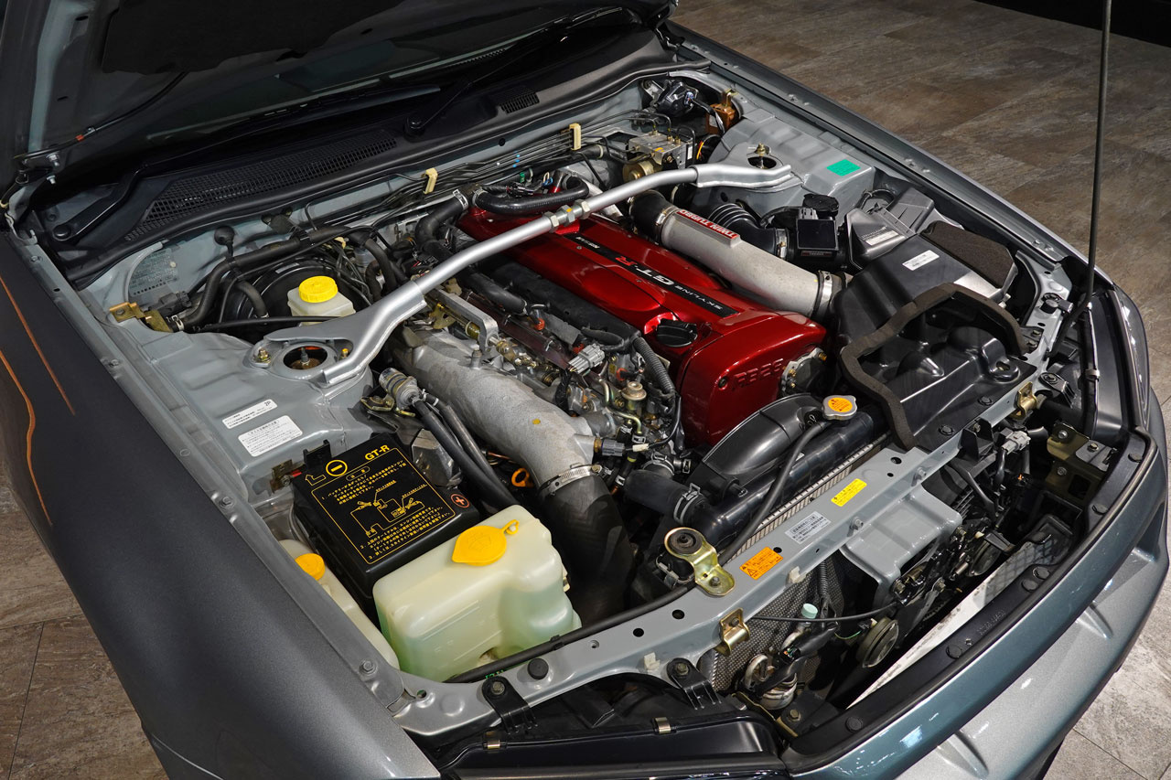 2002 Nissan SKYLINE GT-R BNR34 R34 Skyline GT-R M-SPEC, ONE OWNER, Exclusive Leather Seats,