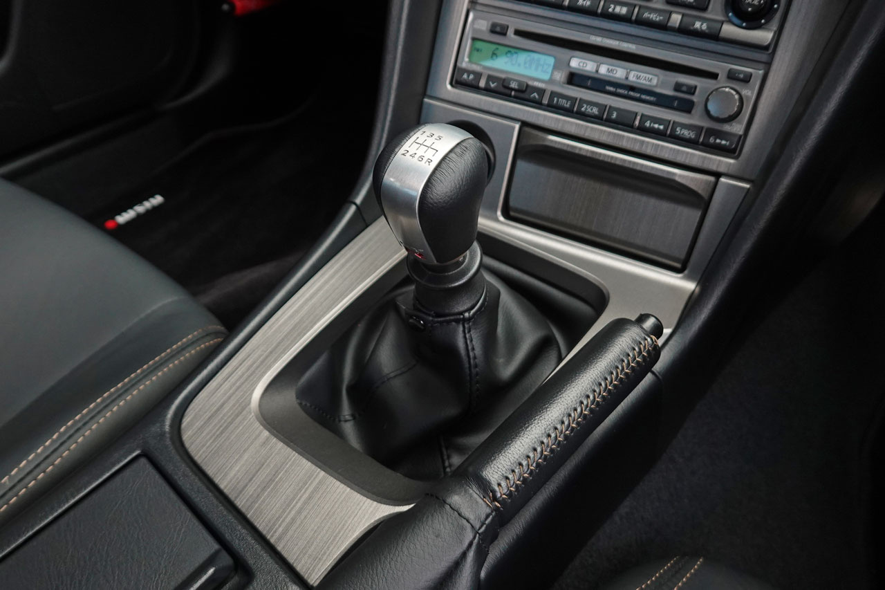 2002 Nissan SKYLINE GT-R BNR34 R34 Skyline GT-R M-SPEC, ONE OWNER, Exclusive Leather Seats,