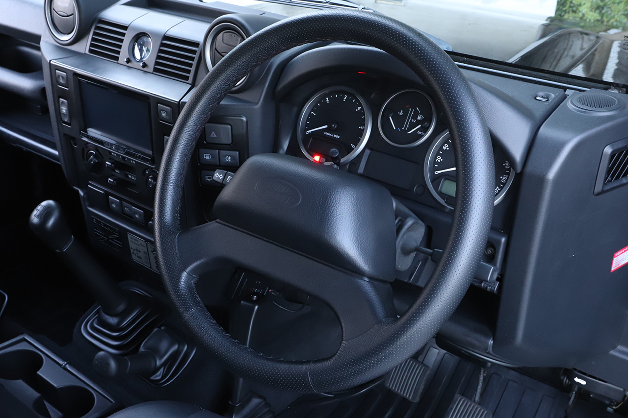 2015 Land Rover DEFENDER null