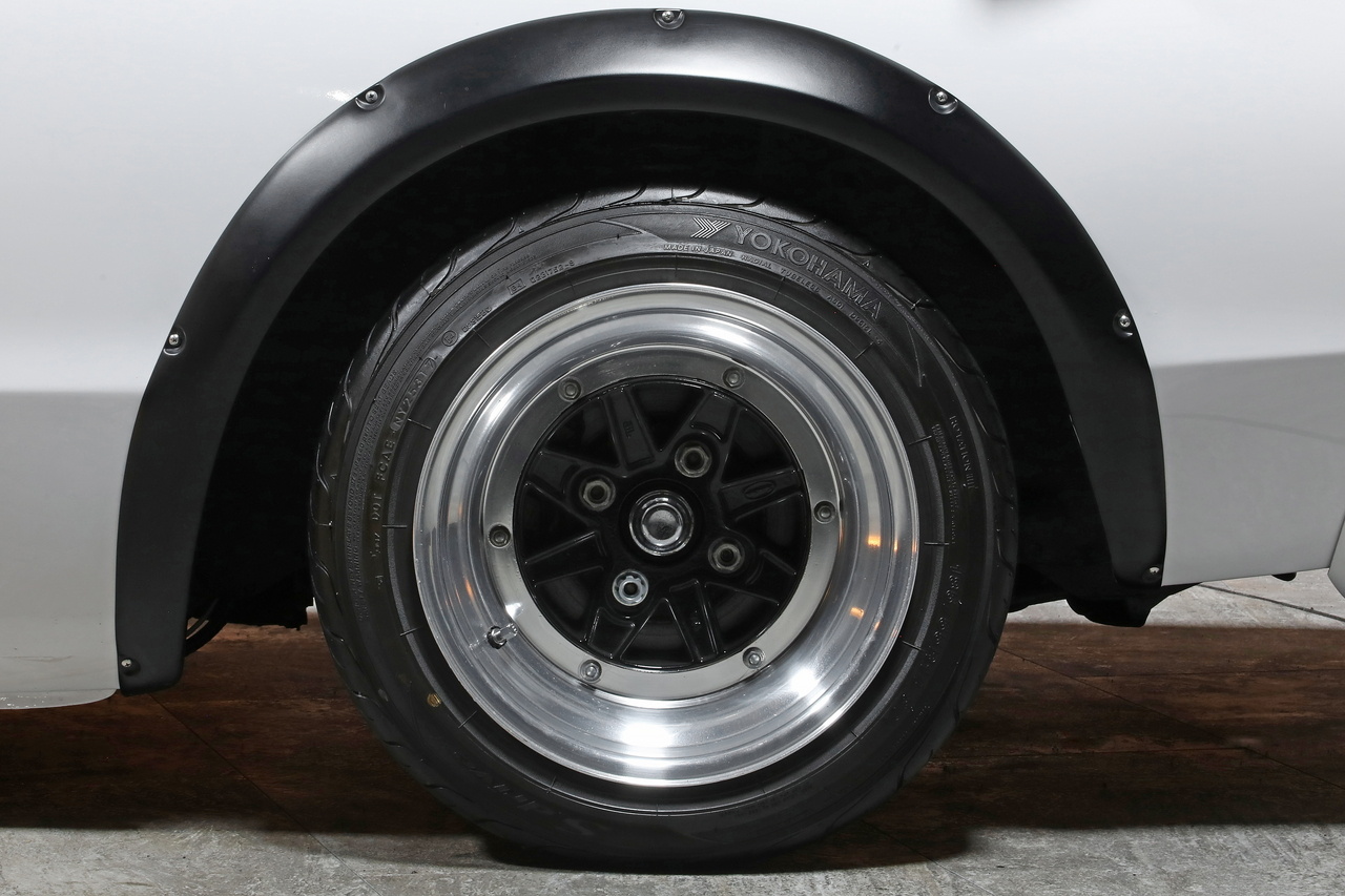 1976 Nissan SKYLINE GC111 Kenmeri Skyline 2000GT-X, L28 Engine, Skyline 2000GT-R Style Exterior, Speedstar 14 In Wheels