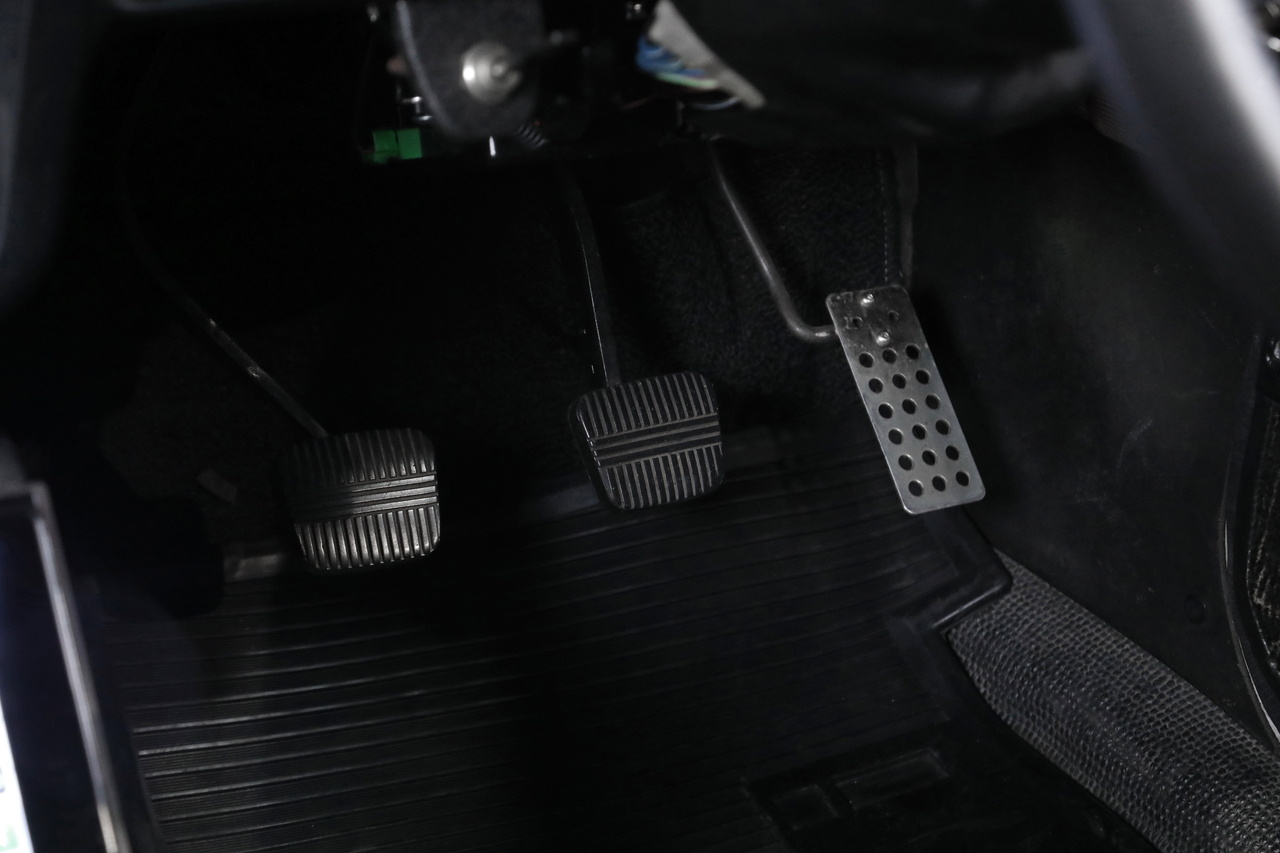 1976 Nissan SKYLINE GC111 Kenmeri Skyline 2000GT-X, L28 Engine, Skyline 2000GT-R Style Exterior, Speedstar 14 In Wheels