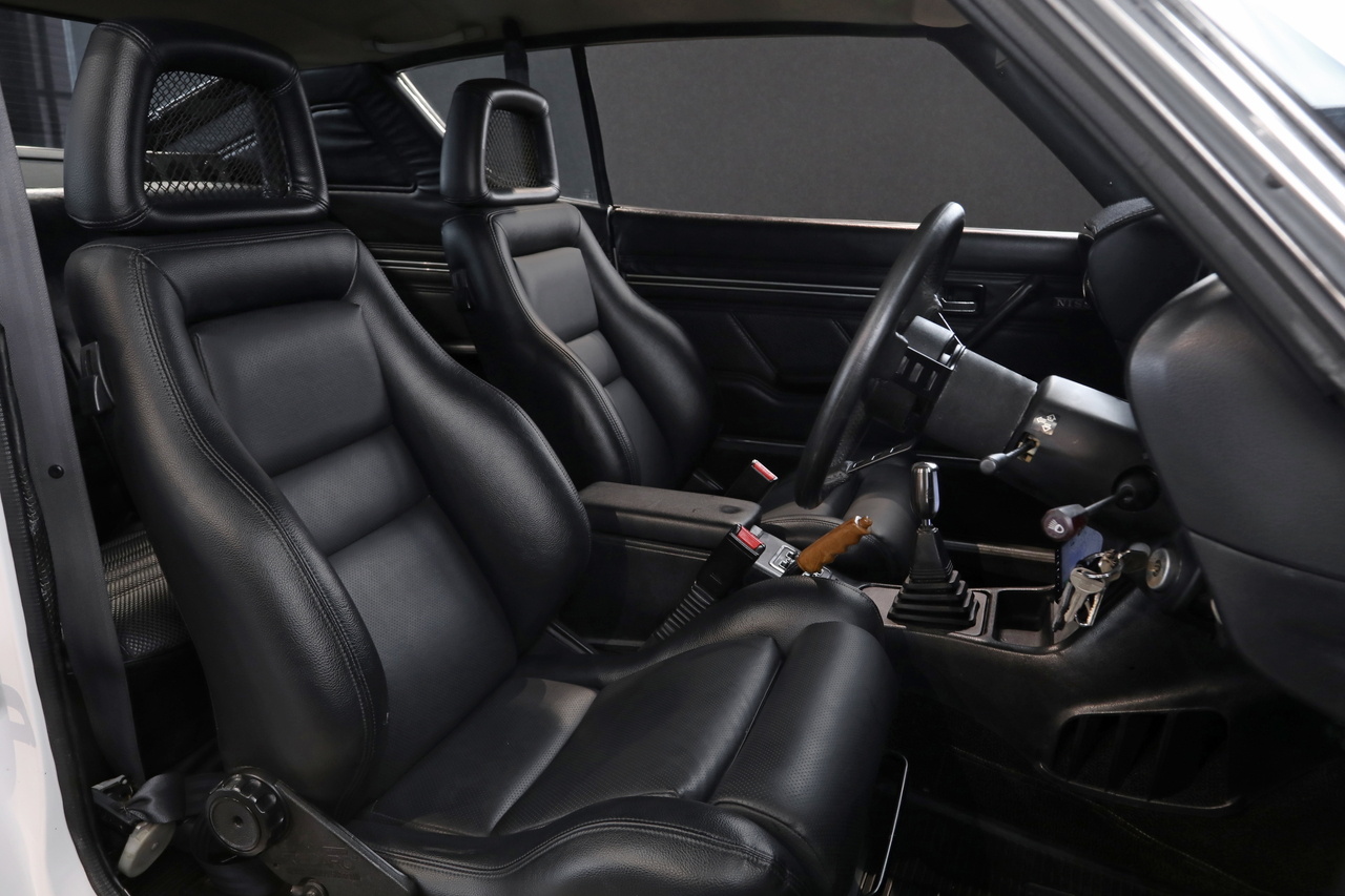 1976 Nissan SKYLINE GC111 Kenmeri Skyline 2000GT-X, L28 Engine, Skyline 2000GT-R Style Exterior, Speedstar 14 In Wheels