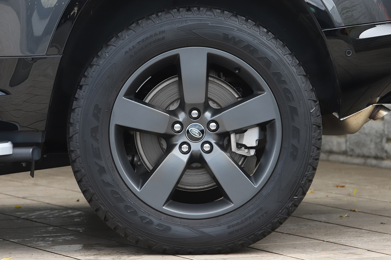 2024 Land Rover DEFENDER null
