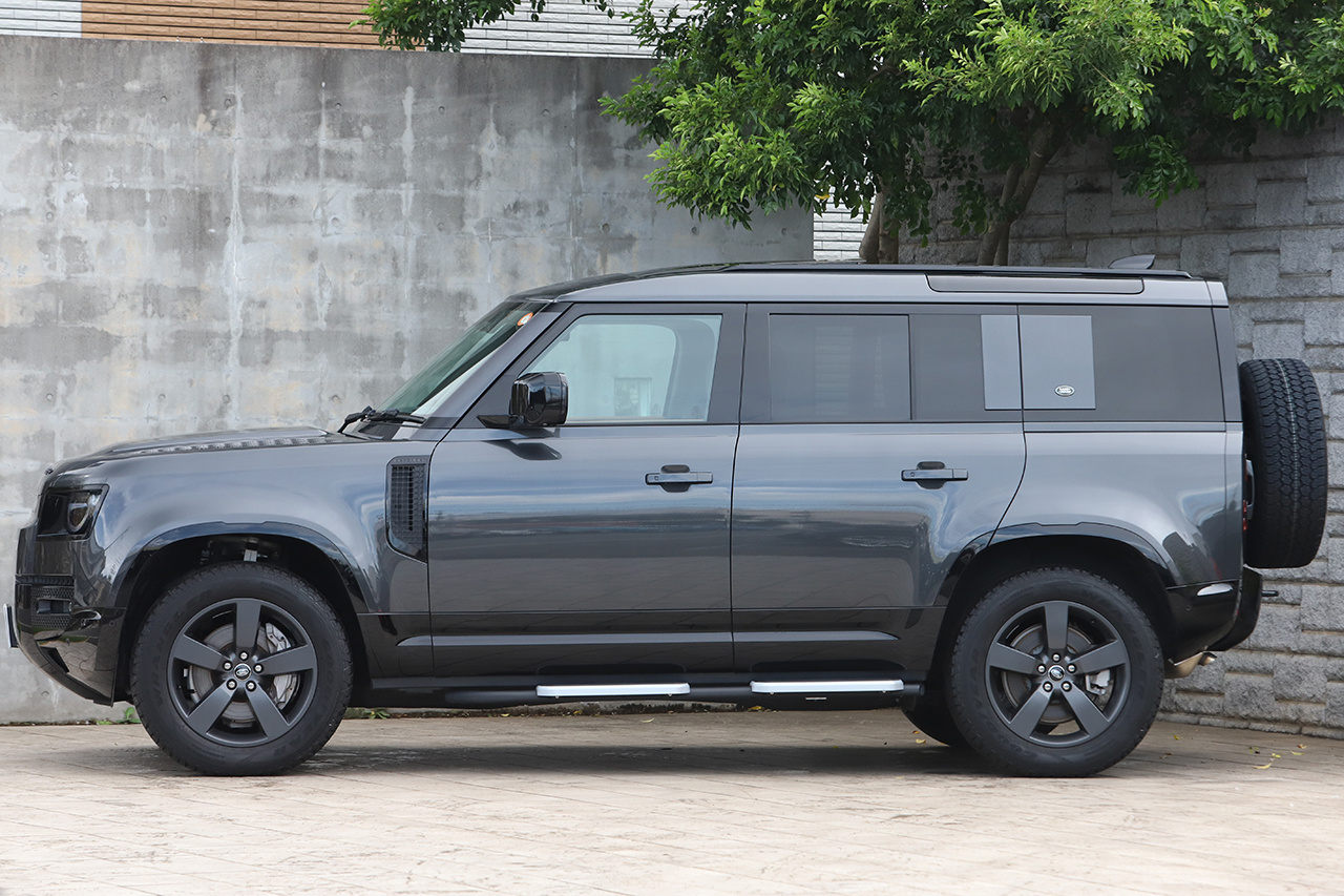 2024 Land Rover DEFENDER null