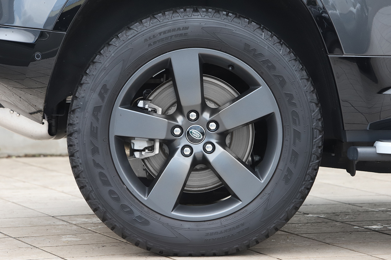 2024 Land Rover DEFENDER null