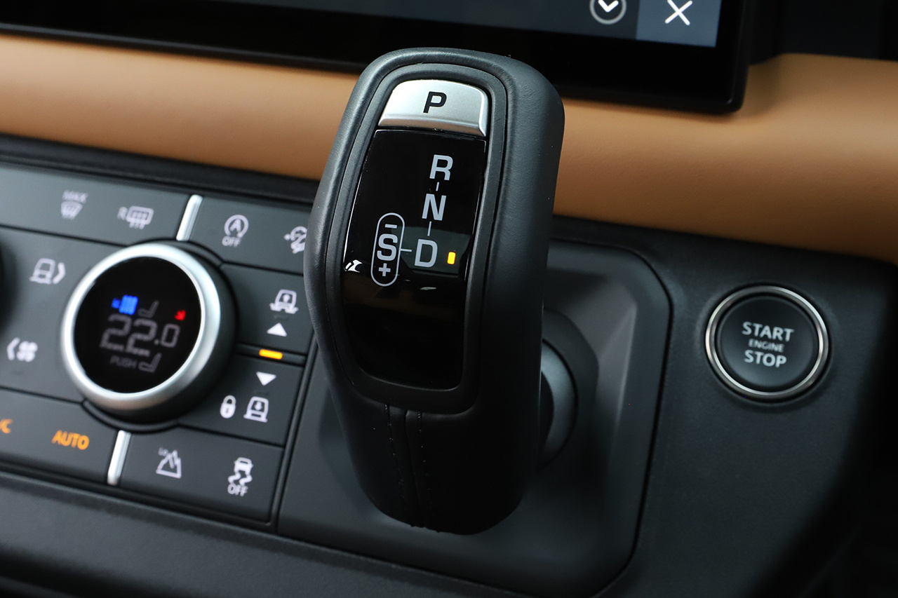 2024 Land Rover DEFENDER null