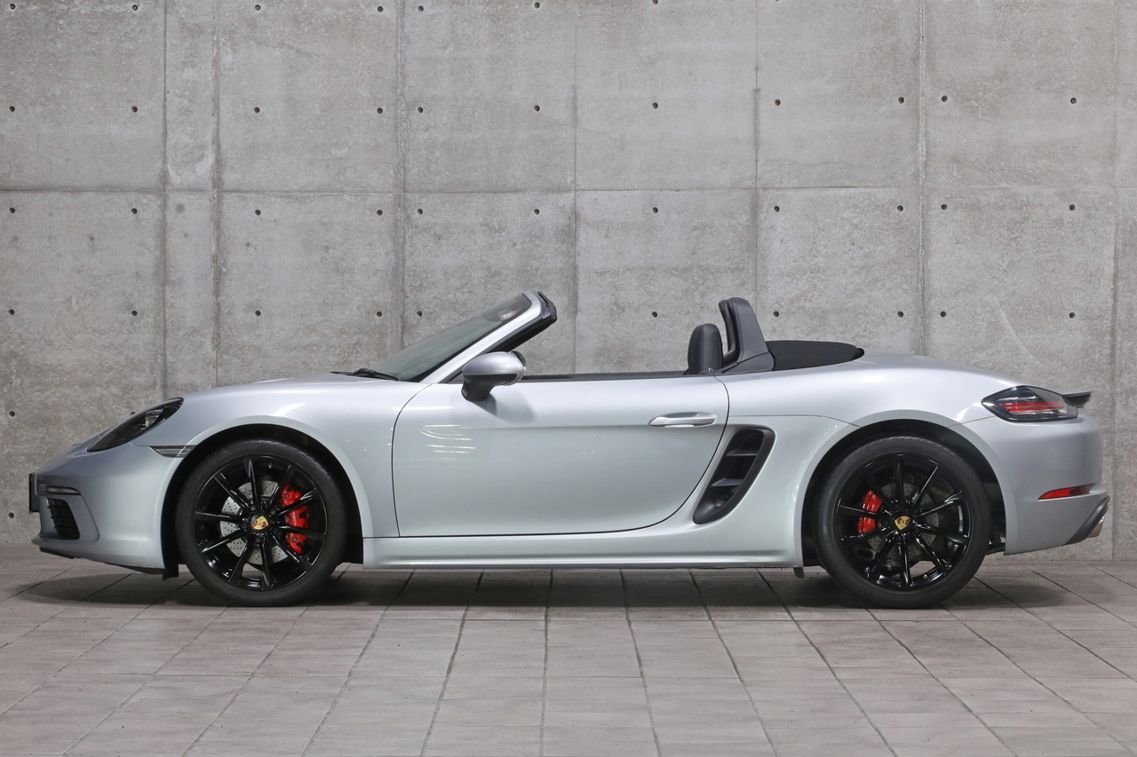 2020 Porsche 718 BOXSTER null