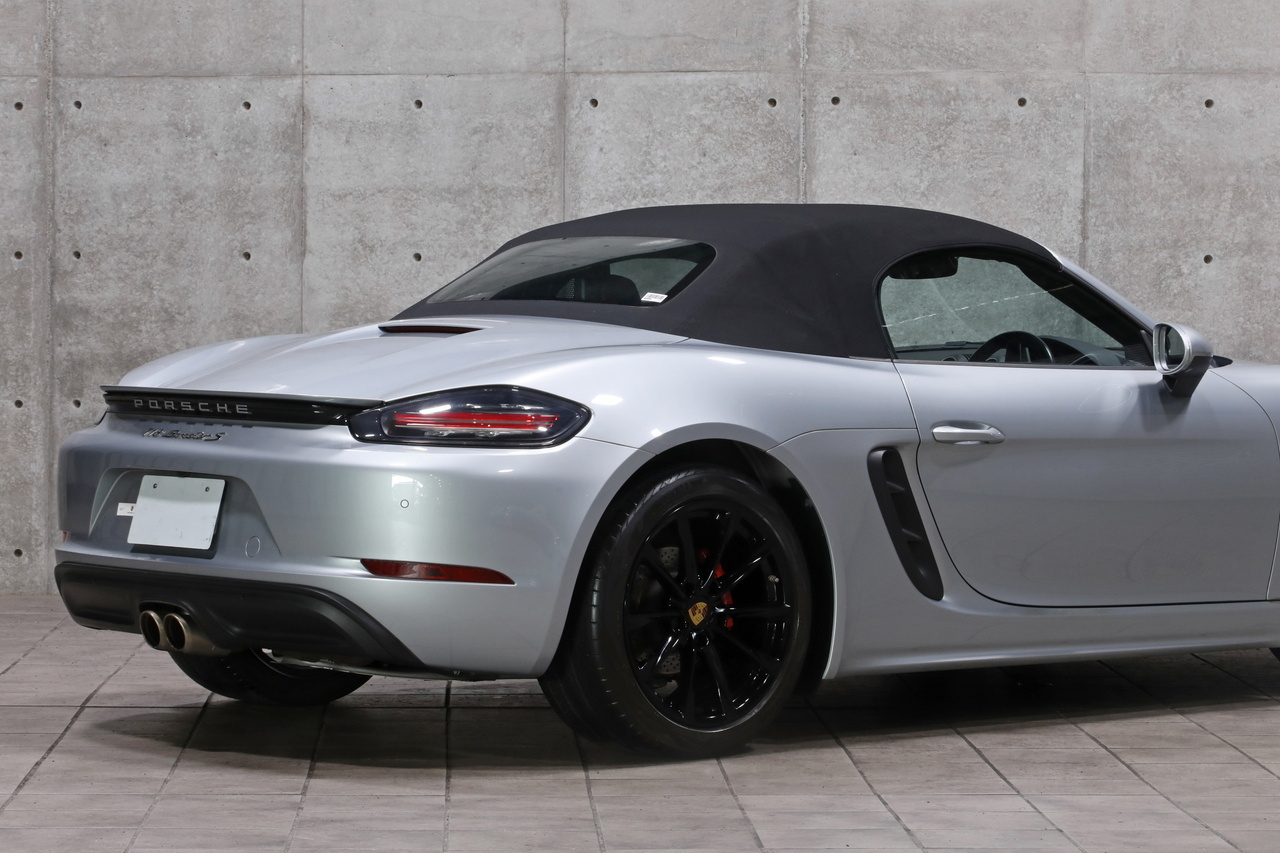 2020 Porsche 718 BOXSTER null