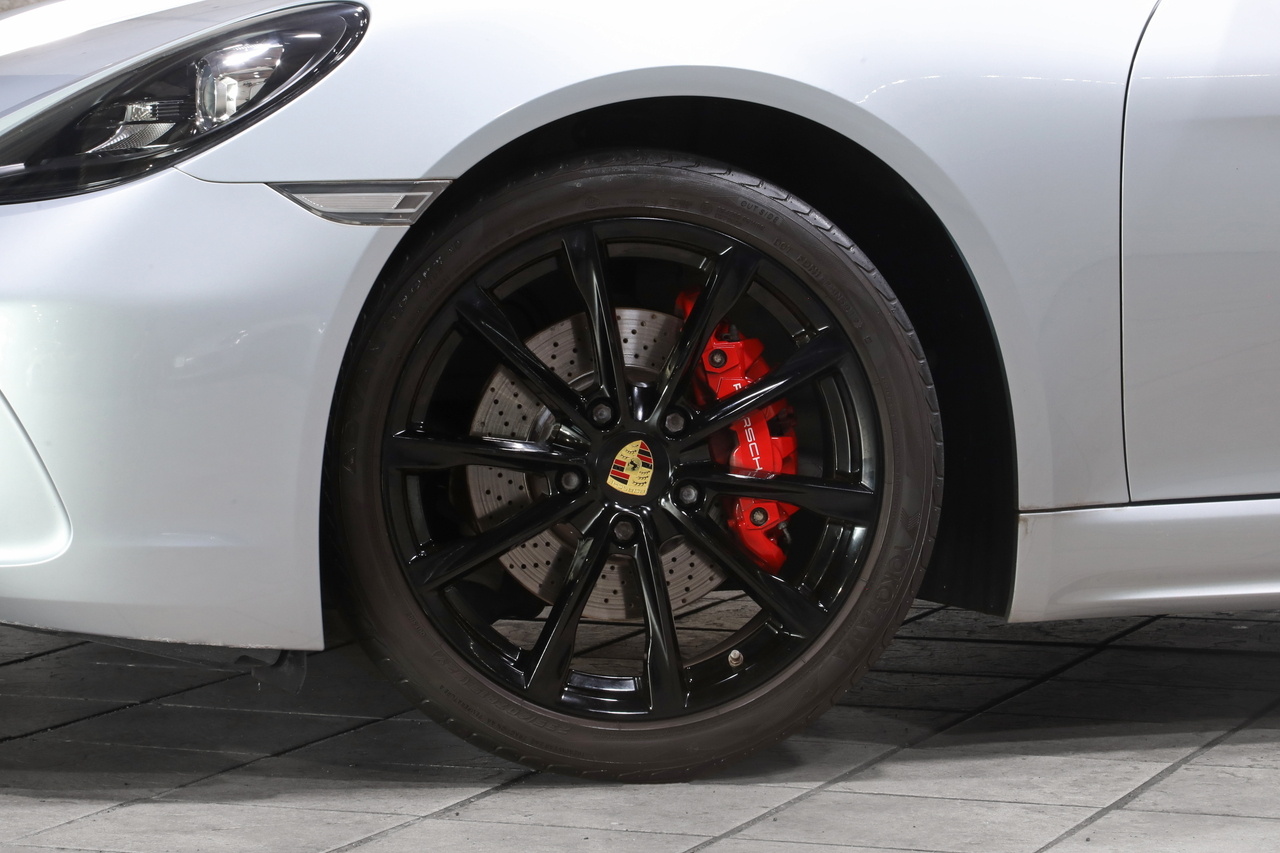 2020 Porsche 718 BOXSTER null