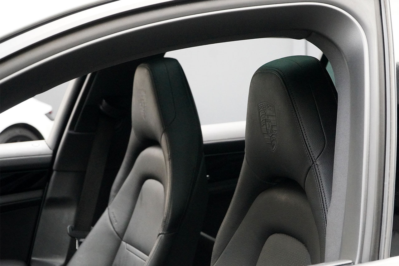 2019 Porsche PANAMERA null