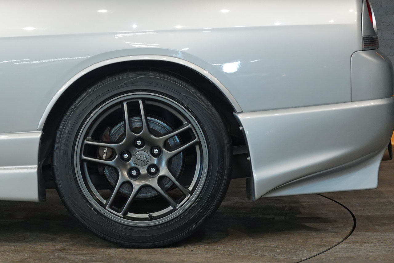 1995 Nissan SKYLINE COUPE ECR33 Skyline GTS25t Type M, Aftermarket Aero, BCNR33 R33 Skyline GT-R Factory 17 Inch Wheels