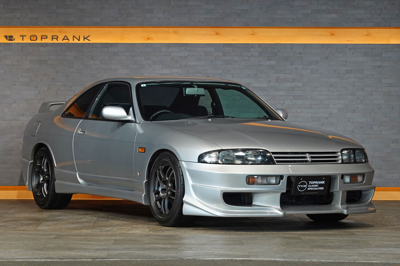 1995 Nissan SKYLINE COUPE ECR33 Skyline GTS25t Type M, Aftermarket Aero, BCNR33 R33 Skyline GT-R Factory 17 Inch Wheels